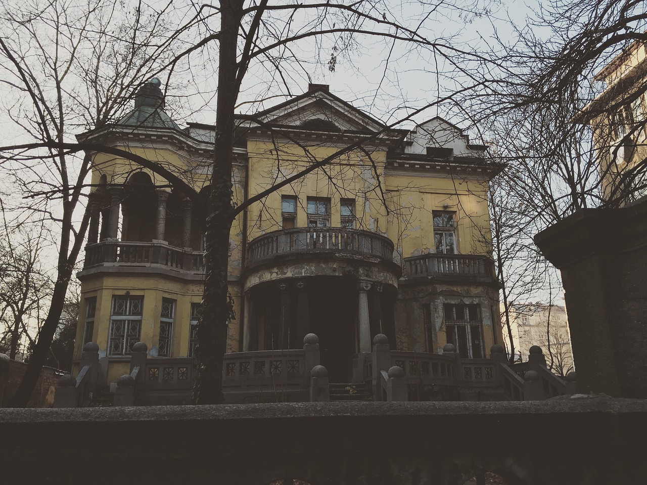 Ce Trebuie Sa Stii Cand Cumperi O Casa Veche – 27 Sfaturi Practice
